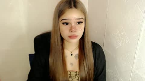 Snapshot of preciousangel69xxx chatting on February 27, 2:46 am MAXXINE online show from February 27, 2:46 am