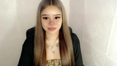 Snapshot of preciousangel69xxx chatting on February 16, 4:32 pm MAXXINE online show from February 16, 4:32 pm