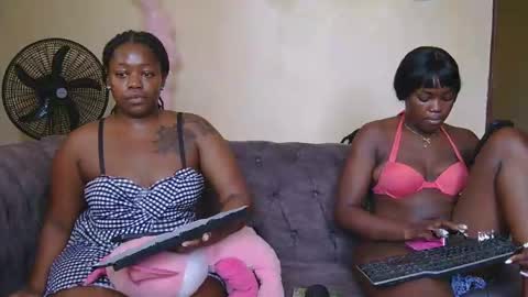 Snapshot of preetycookie chatting on February 20, 7:34 am Lilly online show from February 20, 7:34 am