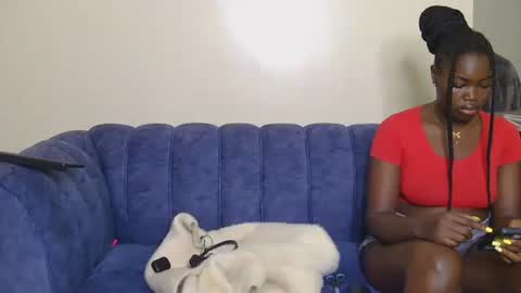 Snapshot of preetycookie chatting on March 12, 3:35 am Lilly online show from March 12, 3:35 am