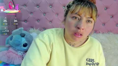 Pretti Violet online show from November 11, 12:18 pm