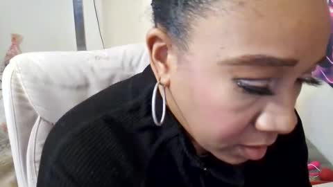 Yasmine pretty online show from December 3, 1:48 am