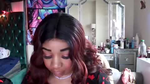 Snapshot of pretty69queen chatting on March 6, 7:32 pm Yasmine pretty online show from March 6, 7:32 pm