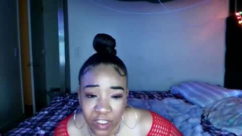 Snapshot of pretty69queen chatting on March 9, 9:36 pm Yasmine pretty online show from March 9, 9:36 pm