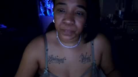 Snapshot of pretty69queen chatting on February 2, 4:05 am Yasmine pretty online show from February 2, 4:05 am