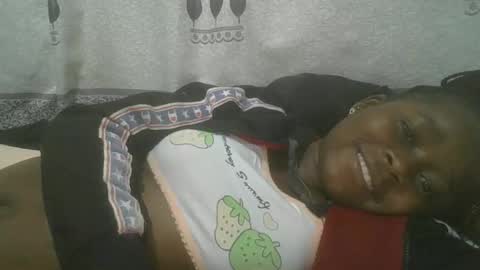 Snapshot of pretty_abella chatting on February 22, 11:57 pm abella online show from February 22, 11:57 pm