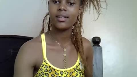 pretty_africanah online show from May 25, 12:00 pm