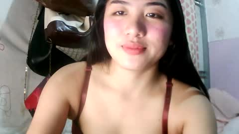 pretty_am online show from January 13, 2:47 pm