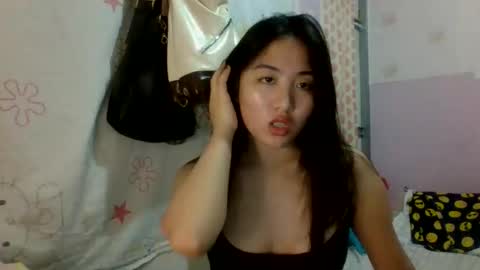 Snapshot of pretty_am chatting on October 20, 4:01 pm pretty_am online show from October 20, 4:01 pm