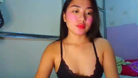 pretty_am online show from April 29, 5:51 pm