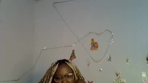 Snapshot of pretty_dey chatting on October 18, 6:28 am pretty_dey online show from October 18, 6:28 am