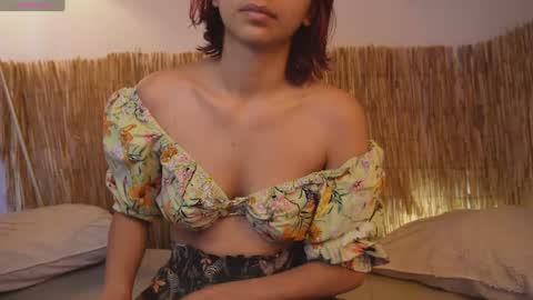 pretty_goddess online show from June 15, 4:21 pm