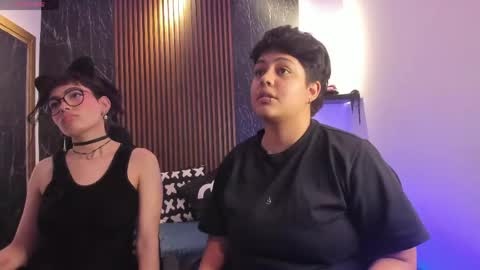 pretty_honey22 online show from May 21, 8:15 pm