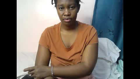 pretty_kylah online show from December 3, 5:41 am