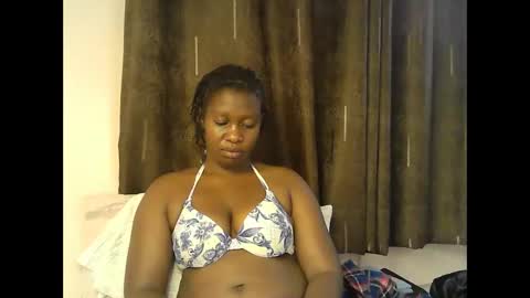 pretty_kylah online show from February 24, 10:29 am