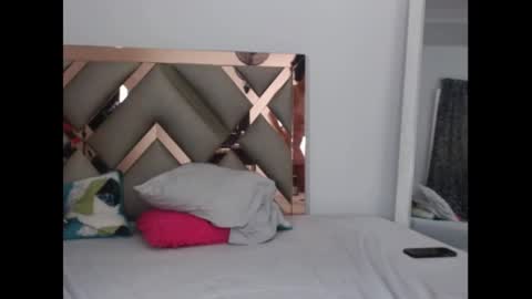 pretty_latina2 online show from December 9, 6:23 am