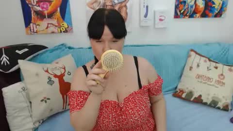 pretty_malika online show from January 15, 6:33 am