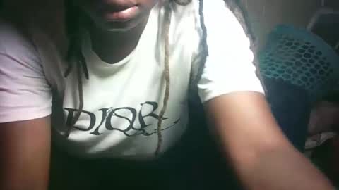 pretty_milan online show from April 27, 9:07 am