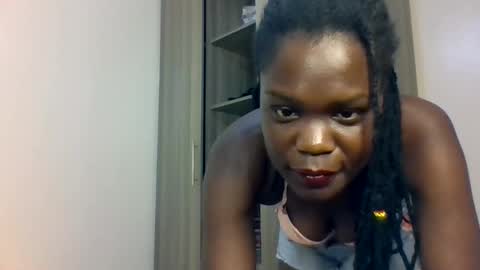 Snapshot of pretty_naya chatting on October 9, 1:49 pm naya online show from October 9, 1:49 pm