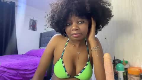 Pretty peaches online show from December 15, 9:11 pm