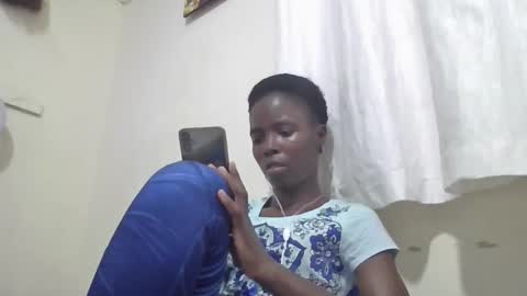 pretty_petite_ebony online show from October 29, 9:59 pm