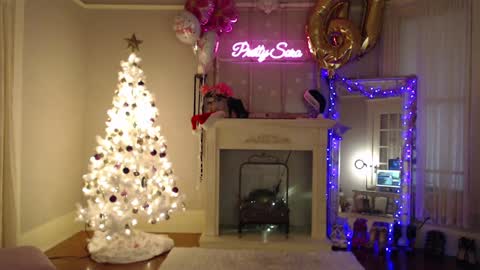 Snapshot of pretty_sara chatting on December 25, 11:20 pm Pretty Sara online show from December 25, 11:20 pm