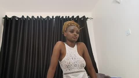 pretty_sexxxy online show from May 15, 8:16 pm