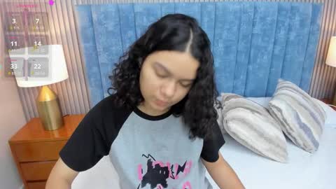 Snapshot of pretty_sunlight_ chatting on October 19, 2:16 am Daisy Flower online show from October 19, 2:16 am