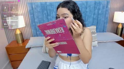 Snapshot of pretty_sunlight_ chatting on September 27, 2:42 am Daisy Flower online show from September 27, 2:42 am