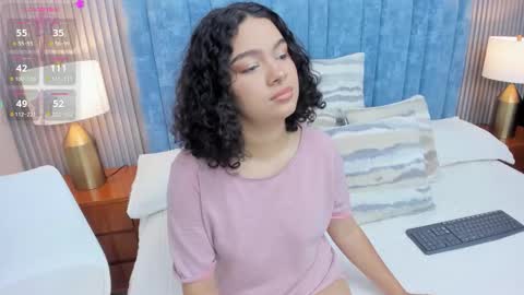 Snapshot of pretty_sunlight_ chatting on September 30, 2:44 am Daisy Flower online show from September 30, 2:44 am
