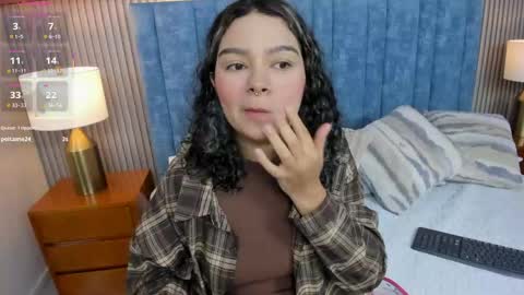 Daisy Flower online show from April 14, 1:53 am