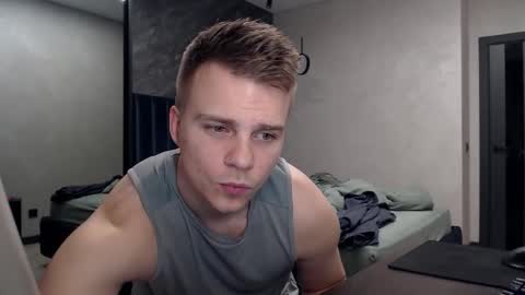 Justin online show from December 4, 5:56 pm