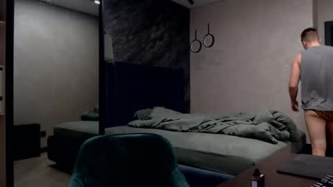 Justin online show from March 8, 7:05 am