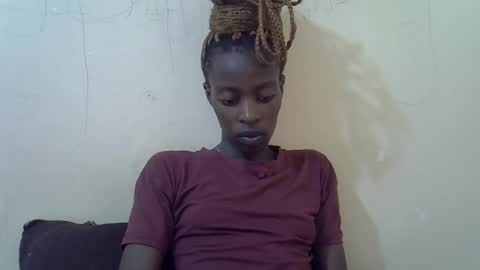 Vee online show from February 25, 11:36 am