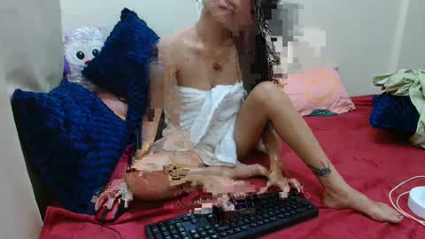 Snapshot of prettyasian098 chatting on March 5, 1:39 pm PrettyAsian098 online show from March 5, 1:39 pm