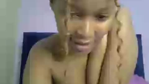 prettybamb online show from July 9, 1:09 am