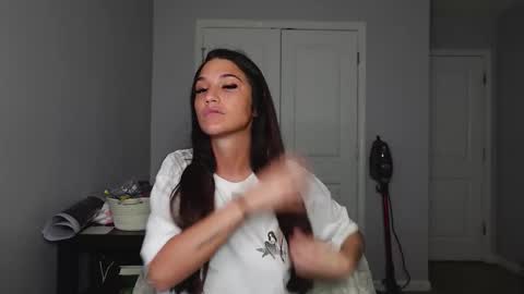 prettygirllltorii online show from February 23, 12:24 am