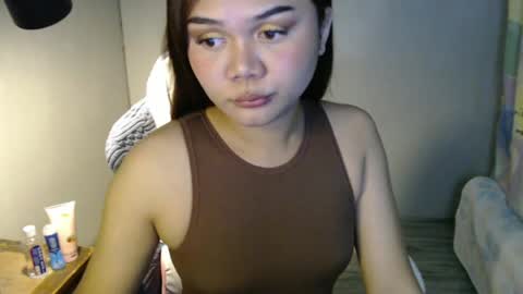 prettygurl25 online show from July 6, 4:42 pm