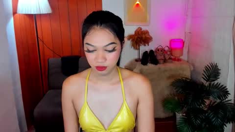 prettyhothugecock online show from January 13, 1:52 pm