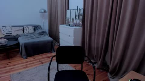 Eva online show from August 4, 1:01 am