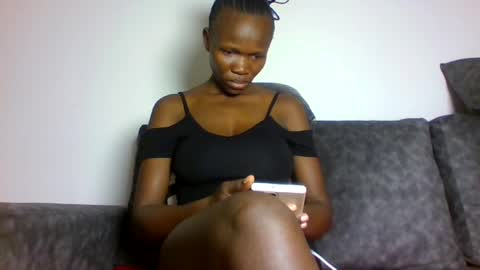 prettypie805244 online show from August 5, 3:20 pm