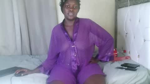 Snapshot of prettysmiles1 chatting on October 1, 7:57 pm prettysmiles1 online show from October 1, 7:57 pm