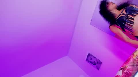 pretygirltsxxx online show from April 16, 12:38 pm