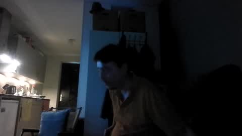 prieslucas068 online show from May 23, 11:06 am