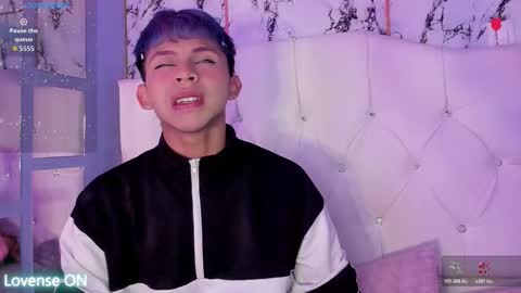 Apolo online show from December 5, 9:01 pm