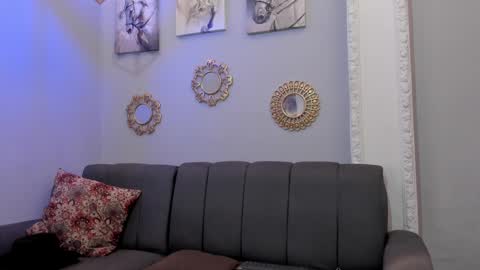 Snapshot of prince_arthur77 chatting on February 18, 3:52 pm prince_arthur77 online show from February 18, 3:52 pm