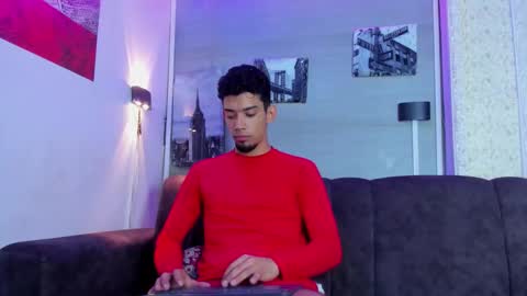 Snapshot of prince_arthur77 chatting on September 10, 8:32 pm prince_arthur77 online show from September 10, 8:32 pm
