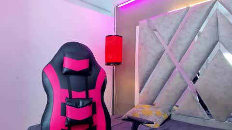 prince_arthur77 online show from January 17, 5:00 pm