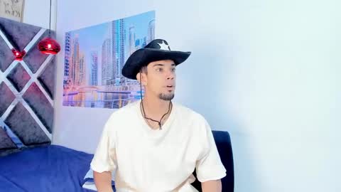 Snapshot of prince_arthur77 chatting on October 9, 2:55 pm prince_arthur77 online show from October 9, 2:55 pm