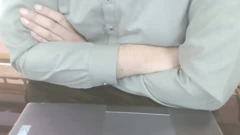 lover online show from September 26, 6:43 am